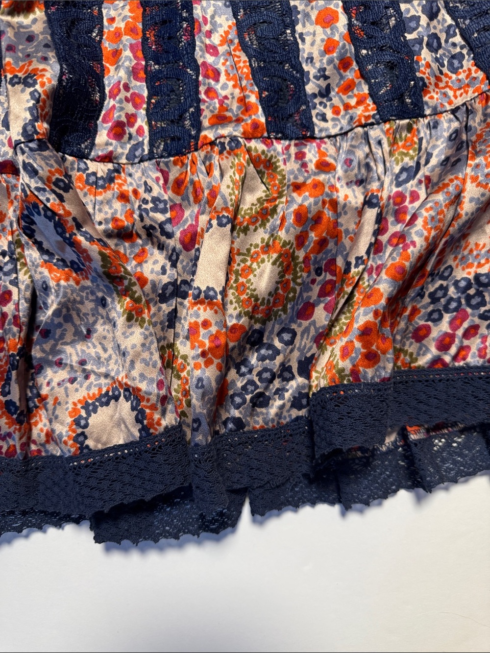 FREE PEOPLE 100% Silk Navy Blue Lace Floral Tiered Pleated Midi Skirt BOHO 2 - Picture 11 of 11